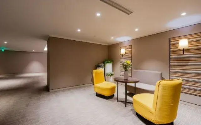 Homeinn Plus Hotel (Shanghai Zhangjiang Guanglan Road Subway Station)