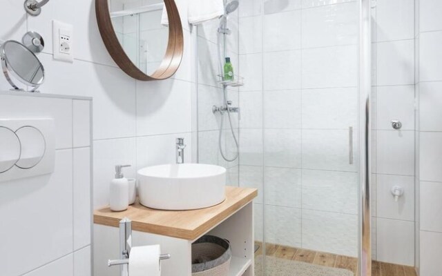 Palazzo D Apartments - One