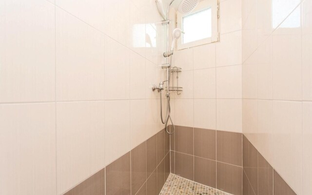 Stunning Home in Omisalj With Wifi and 4 Bedrooms
