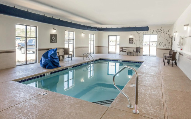 Sleep Inn & Suites