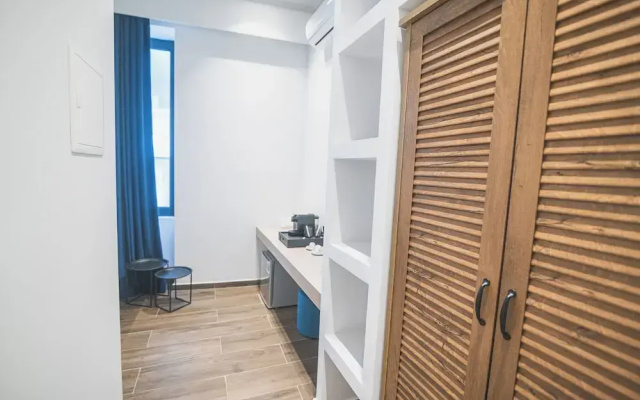 Downtown Suites by Athens Tower