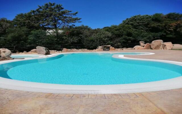 Le Dimore Di Cugnana With Shared Pool