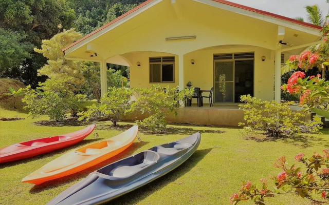 Huahine - Tipanier House