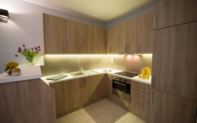 Regalo Apartments