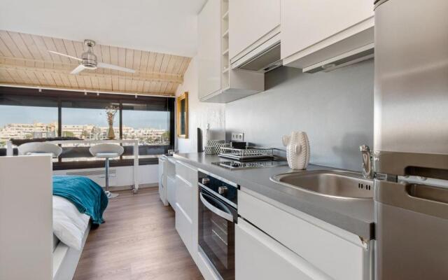 Studio naturiste venus panoramic view