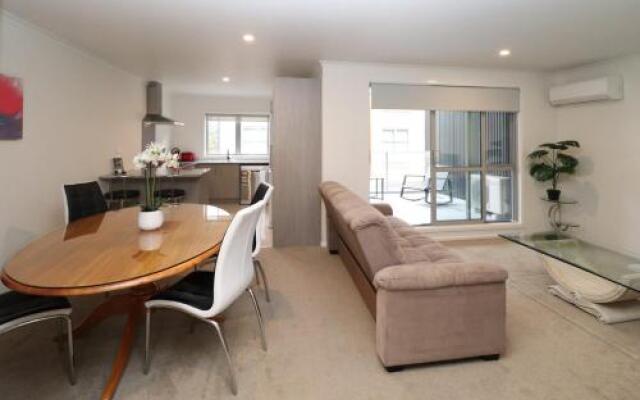 Central Hamilton Apartment on Vialou St
