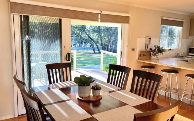 Winbi River Resort Holiday Rentals