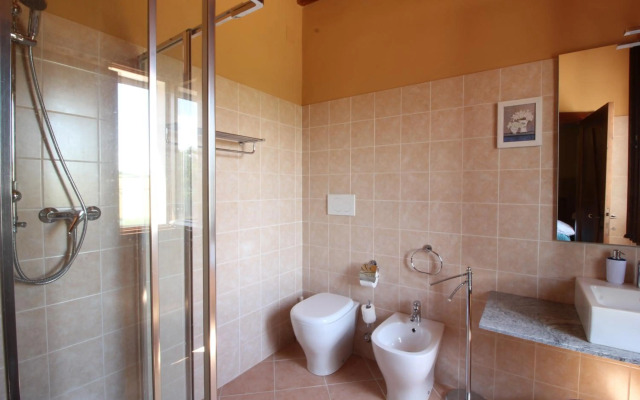 Villa Diana, Marche - intera struttura con piscina