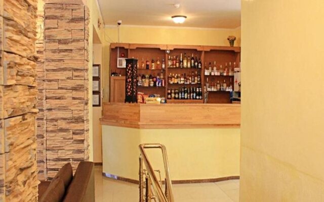 Ay-Sa Hotel