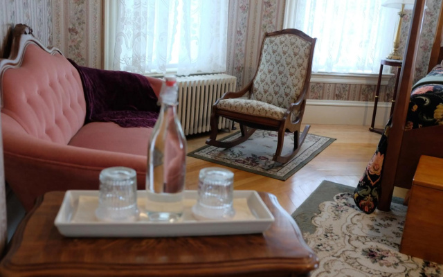 Guilford Bed and Breakfast