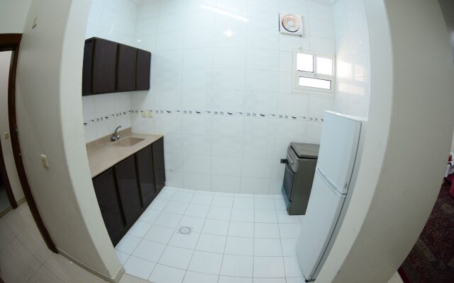 Al Eairy Furnished Apartments Dammam 4