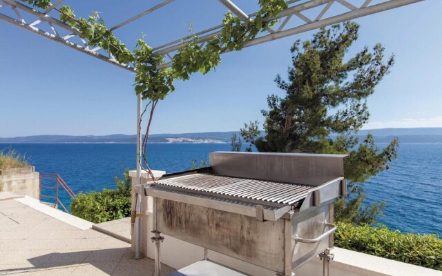 Beautiful Home in Stanici With Wifi and 2 Bedrooms