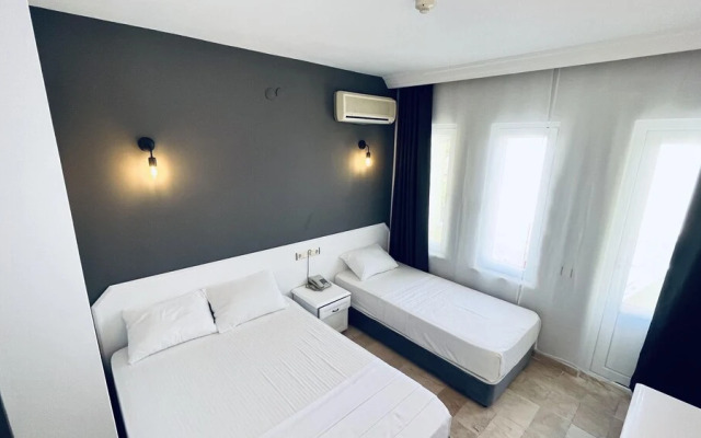 Akar Palace Resort Hotel