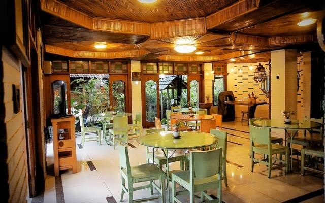 Ary's Hotel by Cocotel