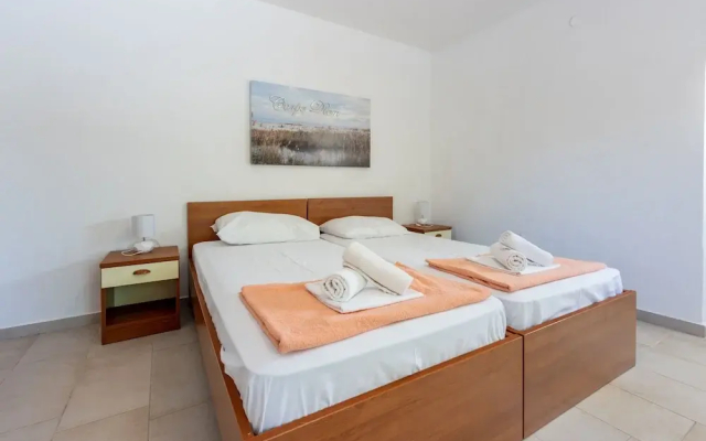 Apartments Neven