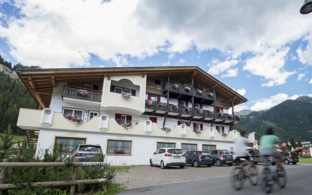 Hotel Chalet Pineta