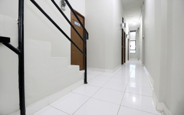 Airy Eco Syariah Gambir Alaydrus 27E Jakarta