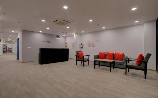 Oyo Townhouse 114 Eureka Grand