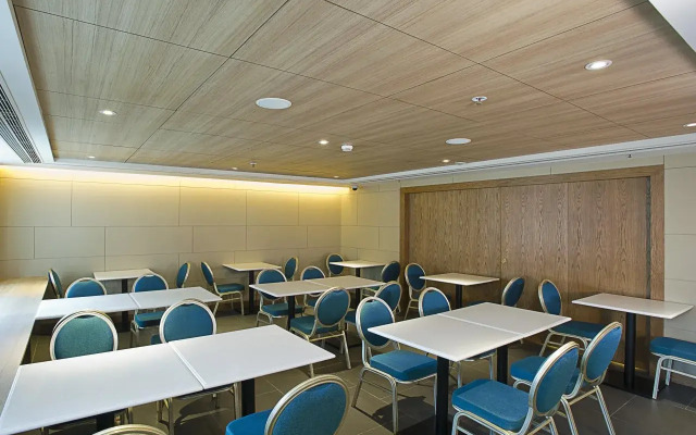 Holiday Inn Express Hong Kong Mongkok by IHG