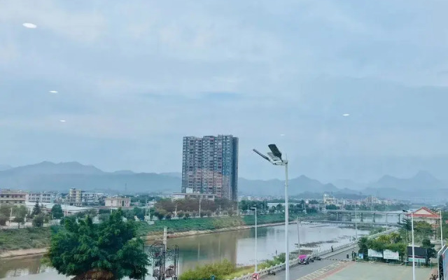 Borrman Hotel (Jiexi Shengtong Jieyang)