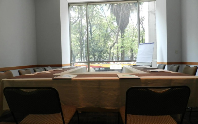 Holiday Inn Express Mexico Reforma by IHG