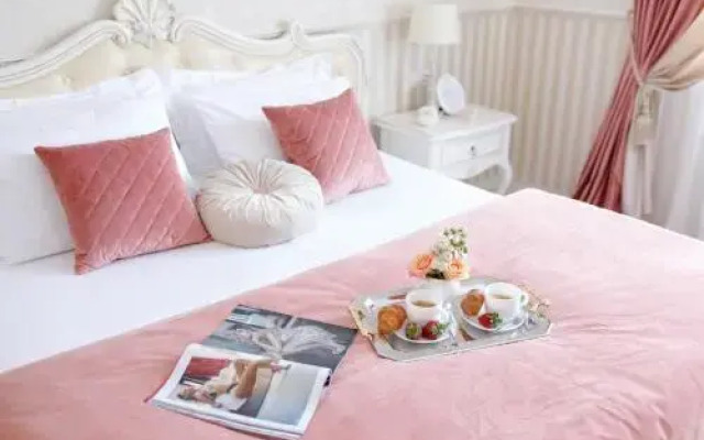 Royal Suite Apartment with Jacuzzi