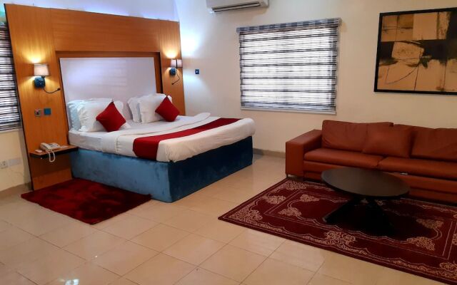 Extended Stay Grand Hotel