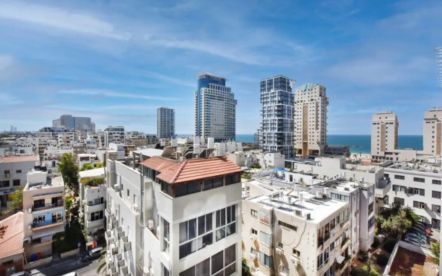 Incredible 2BR in Geula by HolyGuest