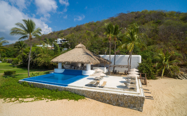 Camino Real Zaashila Huatulco