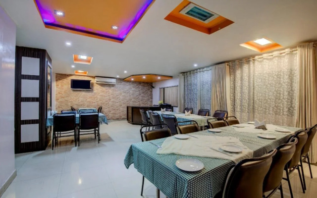 Hotel Sunraj Residency By OYO Rooms