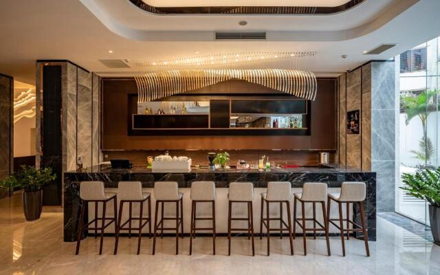 Muong Thanh Luxury Saigon Hotel