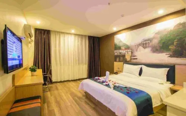 Towo Shangpin Hotel (Hanzhong Shaanxi University of Technology)