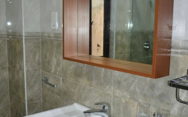 Valencia Kampala Hotel