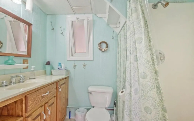 Beautiful Bonita 2 Bedroom Home by Redawning