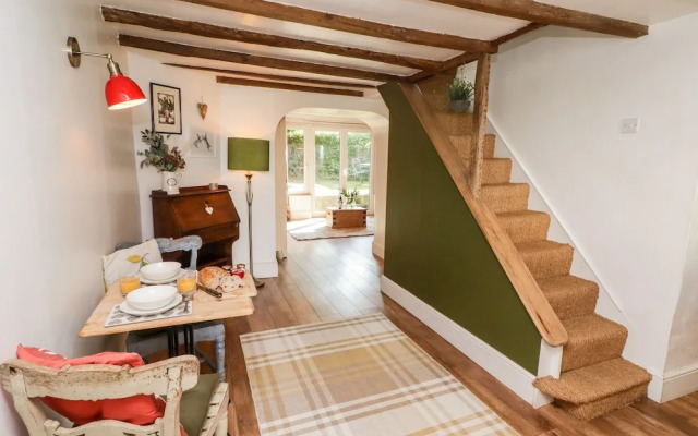 Old Pump Cottage