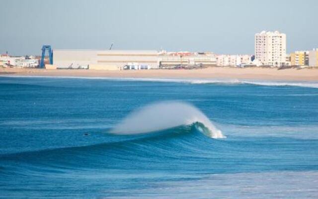 Surfers Lodge Peniche