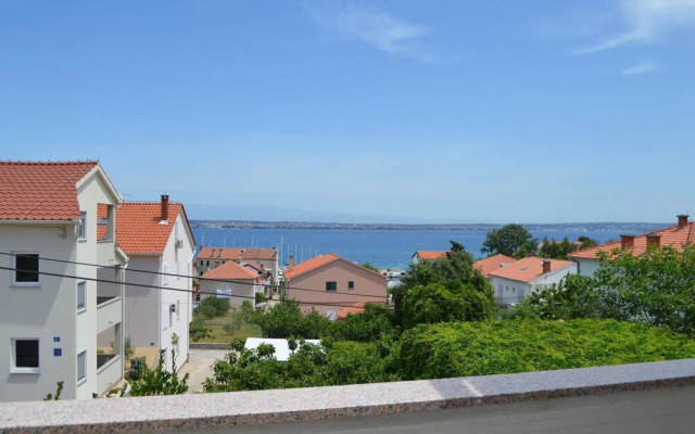 Sea View Apartment Leda