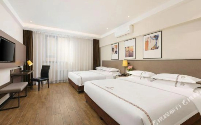 Tianxi Collection Hotel (Dalian Railway Station Youhao Square)