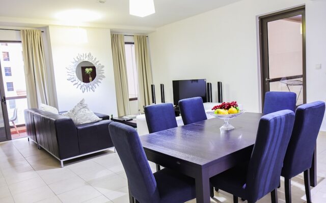 Spacious 1 Bedroom Apartment in Murjan 1