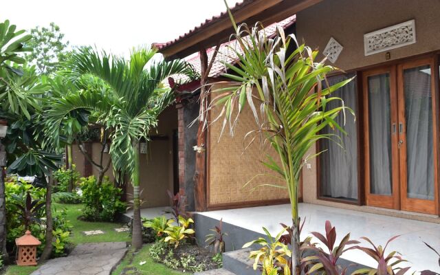 Menjangan Homestay