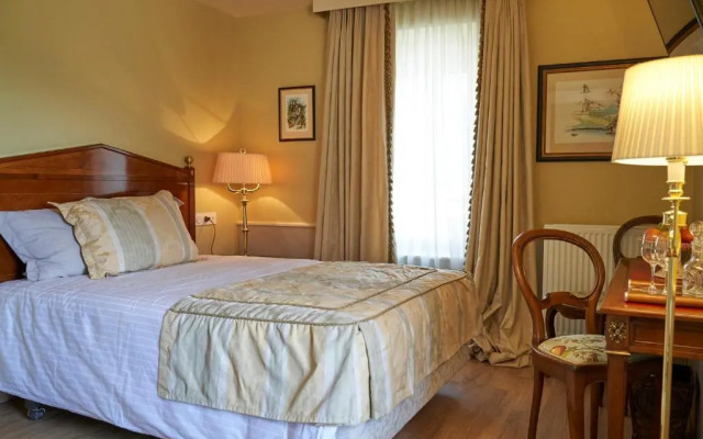 HOTEL Les Contes de Bruyeres