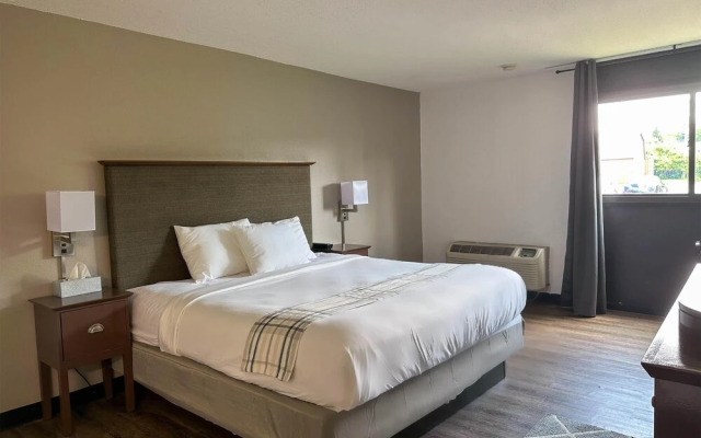 Quality Inn Rochester Airport