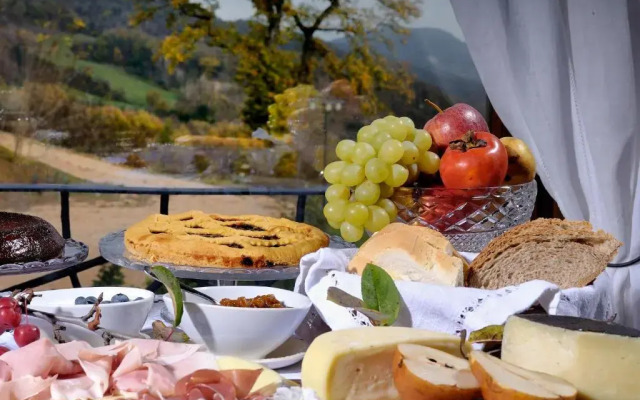 Lodole Country House