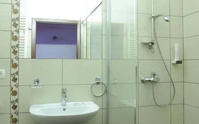 Hotel & Restaurant Trio