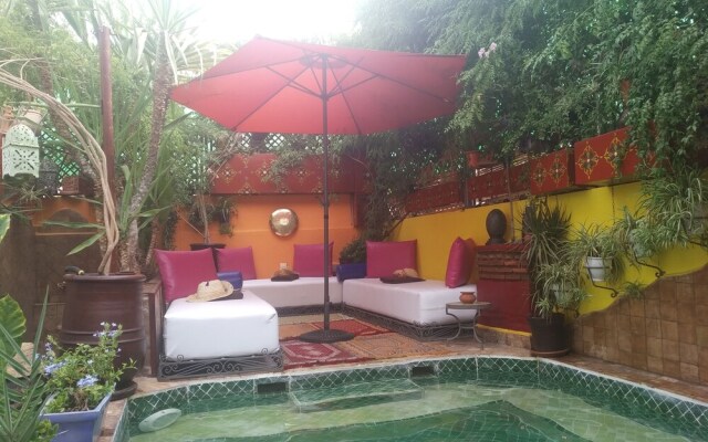 Riad CharCam - Adults Only