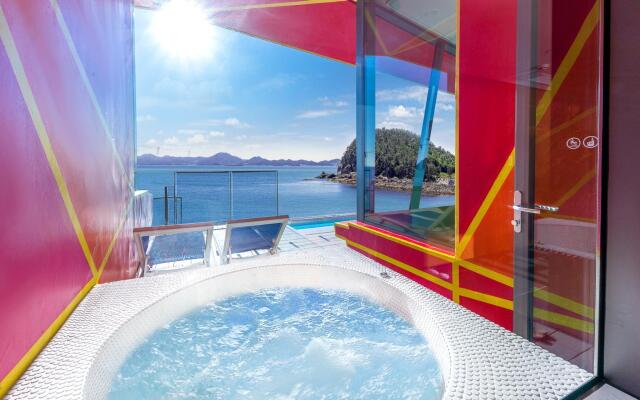 Namhae Pumda Pool villa Pension