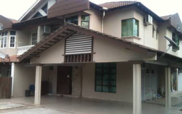 Alor Akar Homestay