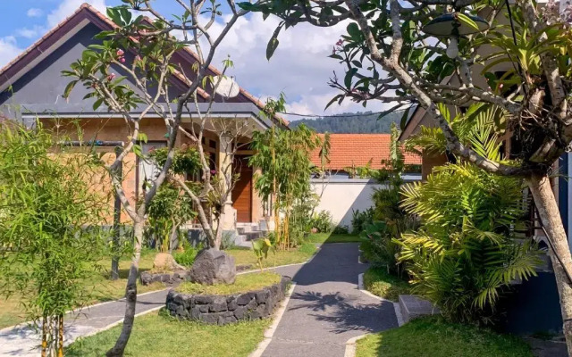 Segara Hotel and Restaurant