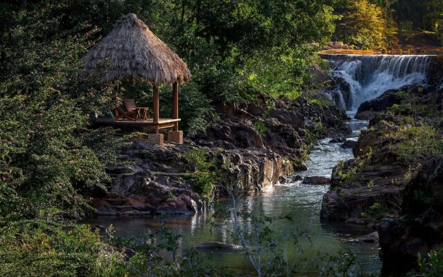 Blancaneaux Lodge by Francis Ford Coppola