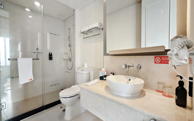 HARRIS Suites fx Sudirman
